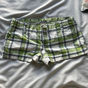 Guess low rise shorts- green and blue plaid shorts- size 26-perfect condition
